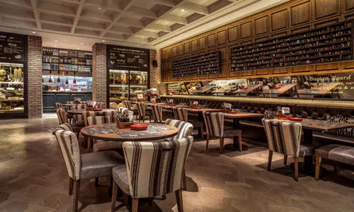 هتل امواج روتانا دبی